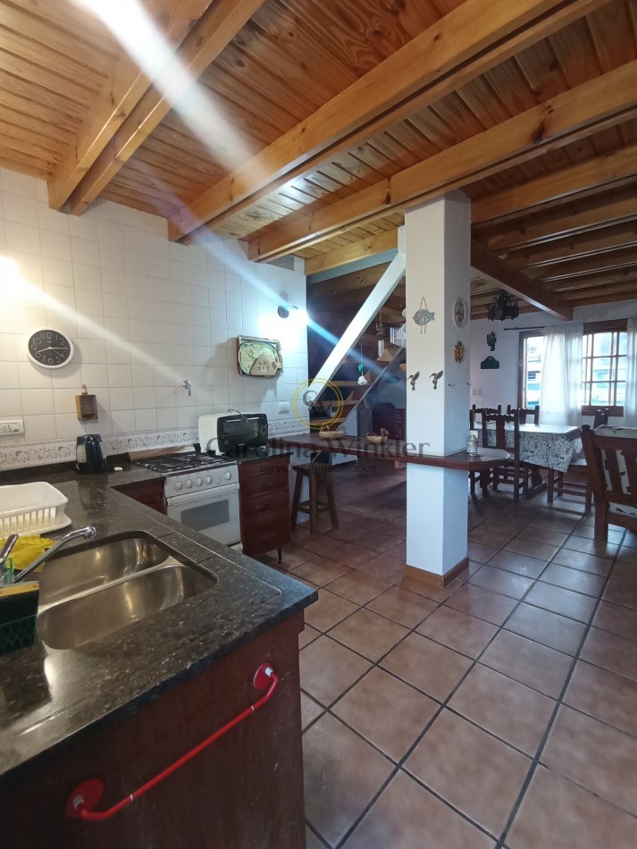 CASA ALPINA A METROS DEL MAR
